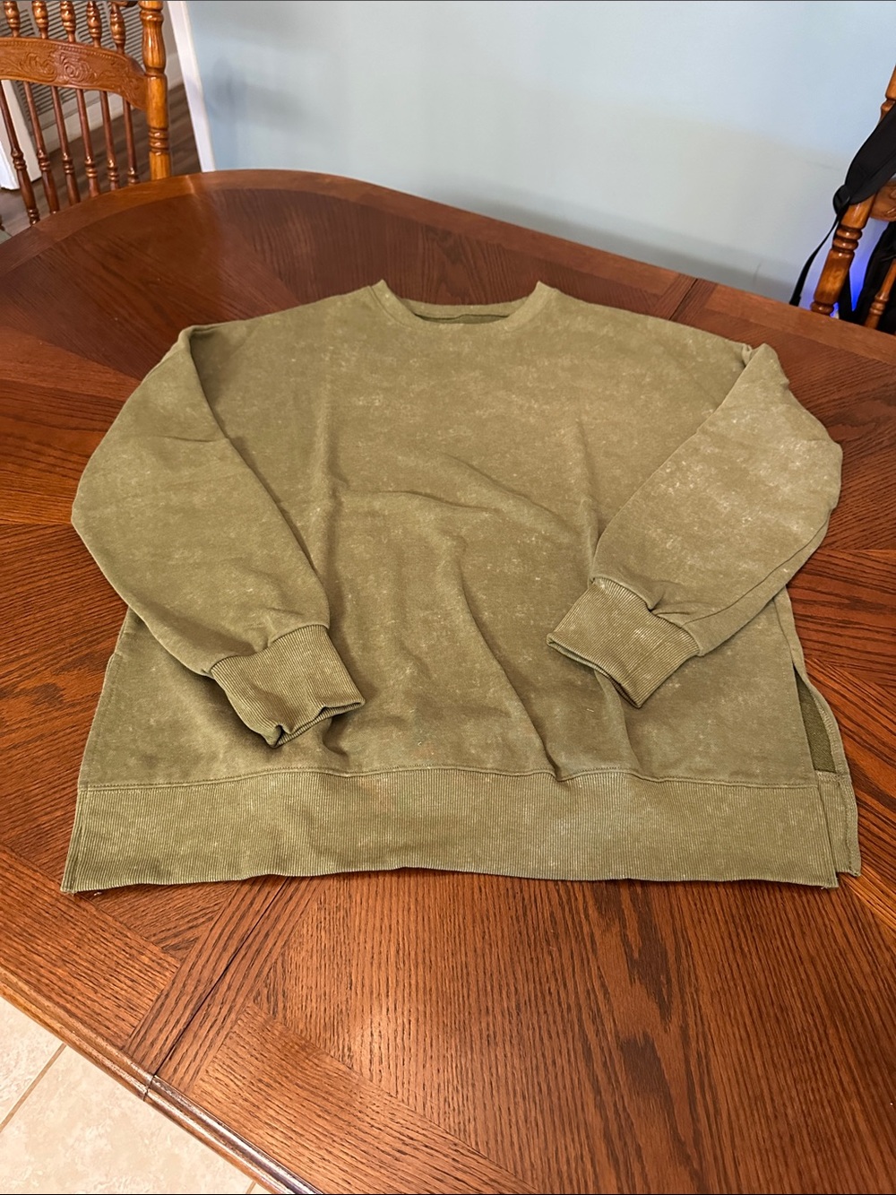 Olive Green Women's Crewneck Sweatshirt Oversized